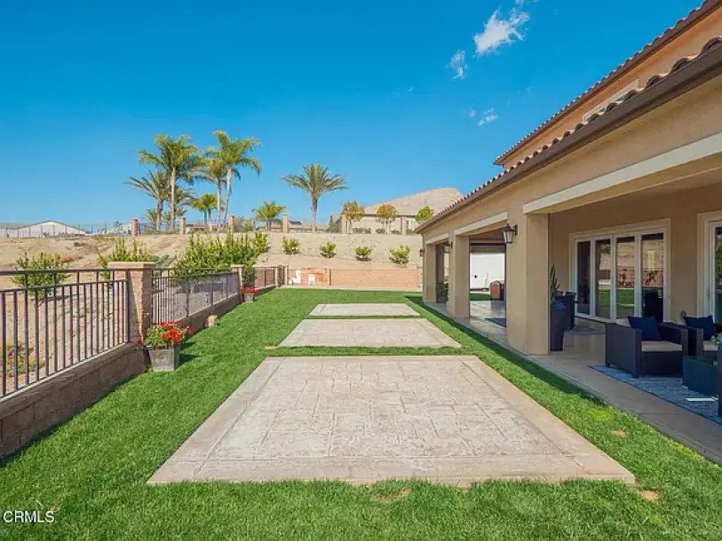 16094 Mariposa Ave, Riverside, CA 92504-17