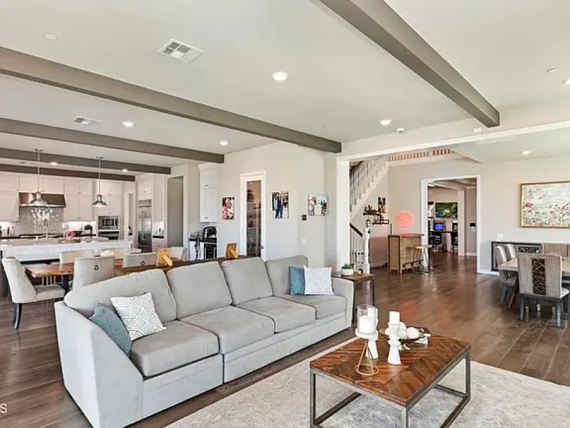 16094 Mariposa Ave, Riverside, CA 92504-23