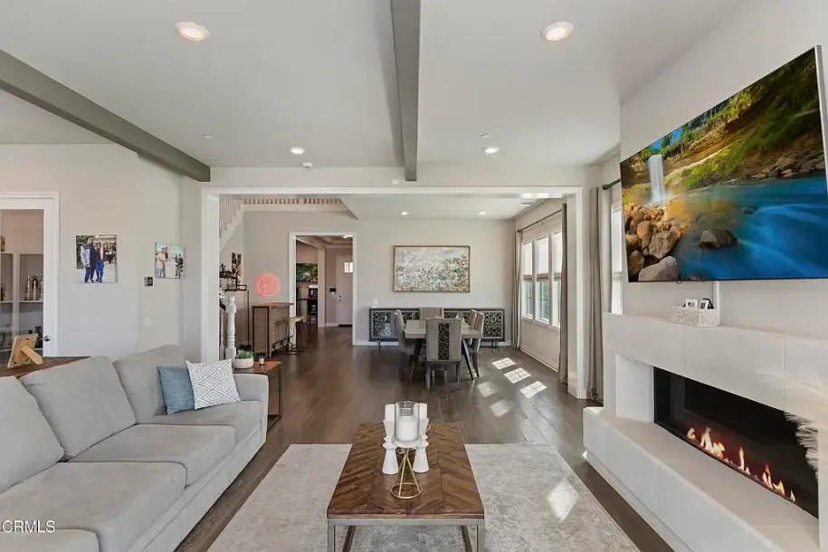 16094 Mariposa Ave, Riverside, CA 92504-25