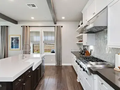 16094 Mariposa Ave, Riverside, CA 92504