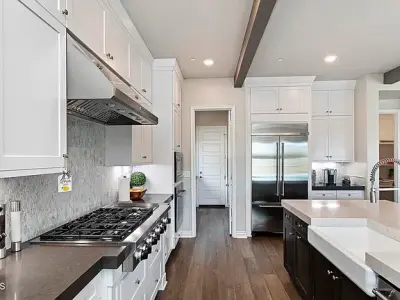 16094 Mariposa Ave, Riverside, CA 92504