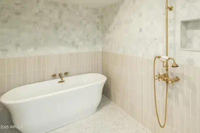 8401 E Vista Del Lago