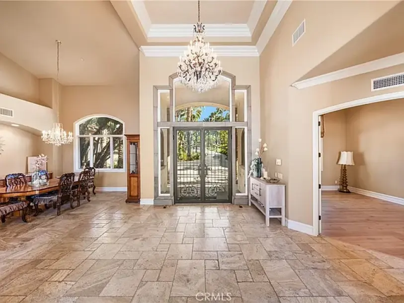 423 Cleveland Way, Corona, CA 92881-14