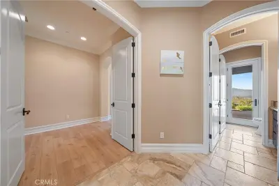 423 Cleveland Way, Corona, CA 92881