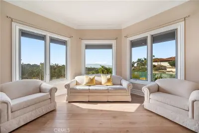 423 Cleveland Way, Corona, CA 92881