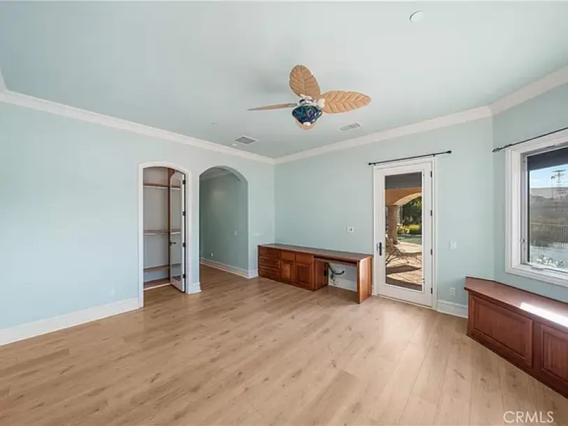 423 Cleveland Way, Corona, CA 92881-25