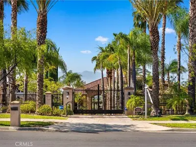 423 Cleveland Way, Corona, CA 92881