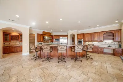 423 Cleveland Way, Corona, CA 92881