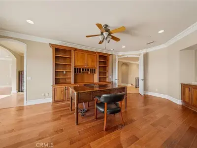 423 Cleveland Way, Corona, CA 92881