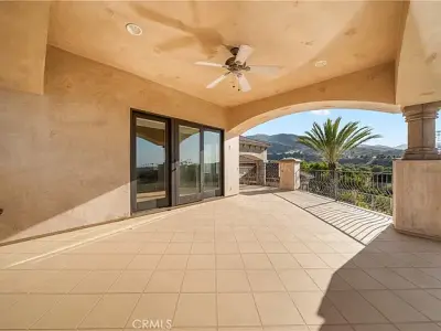 423 Cleveland Way, Corona, CA 92881