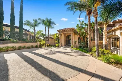 423 Cleveland Way, Corona, CA 92881