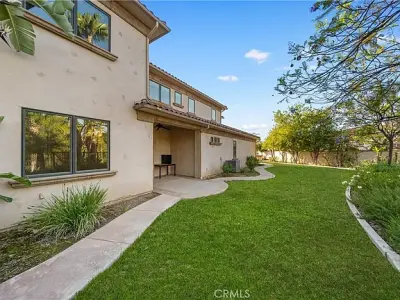 423 Cleveland Way, Corona, CA 92881