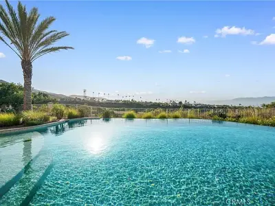 423 Cleveland Way, Corona, CA 92881