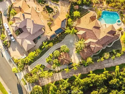 423 Cleveland Way, Corona, CA 92881