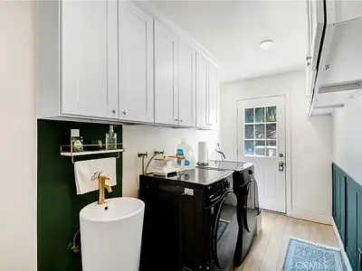 17295 Ridge Canyon Dr, Riverside, CA 92506