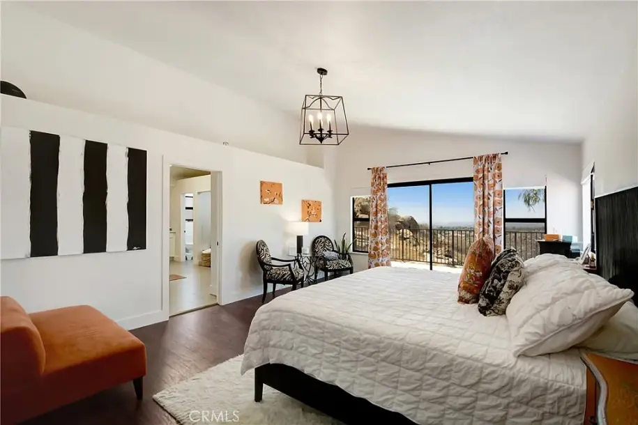 17295 Ridge Canyon Dr, Riverside, CA 92506-26