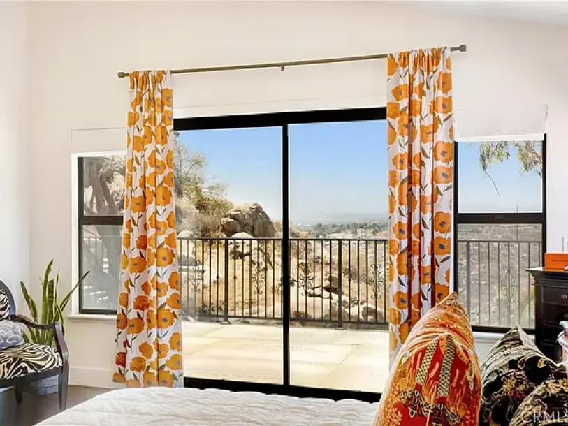 17295 Ridge Canyon Dr, Riverside, CA 92506-27