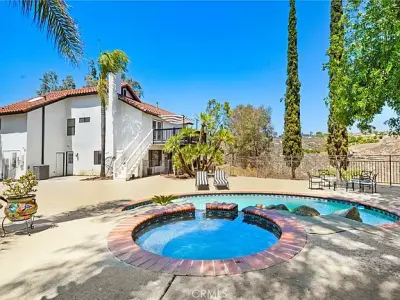 17295 Ridge Canyon Dr, Riverside, CA 92506