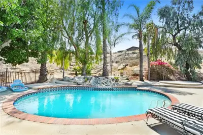 17295 Ridge Canyon Dr, Riverside, CA 92506