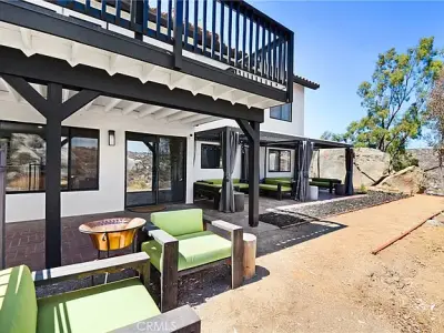 17295 Ridge Canyon Dr, Riverside, CA 92506