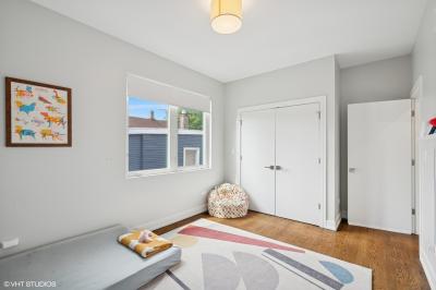 1633 N Saint Louis Ave