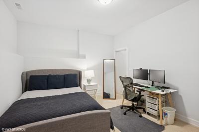 1633 N Saint Louis Ave