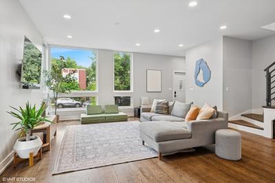 1633 N Saint Louis Ave