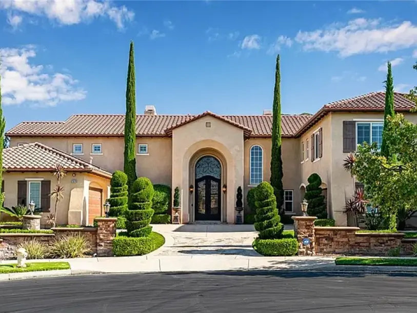 1578 Twin Oaks Cir, Corona, CA 92881-3