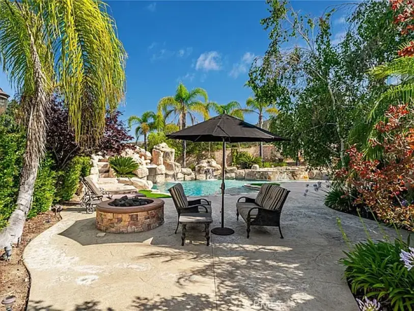 1578 Twin Oaks Cir, Corona, CA 92881-44