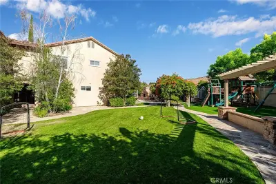 1578 Twin Oaks Cir, Corona, CA 92881