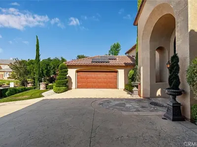 1578 Twin Oaks Cir, Corona, CA 92881