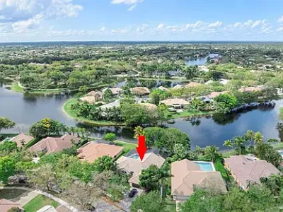 1041 Woodfall Ct, Weston, FL 33326