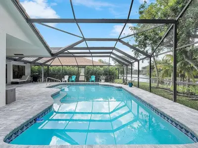 1041 Woodfall Ct, Weston, FL 33326