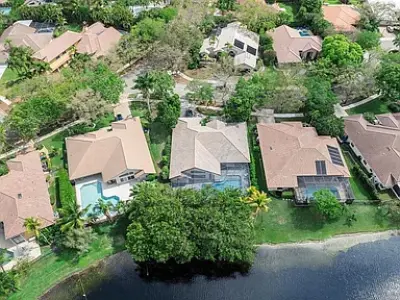 1041 Woodfall Ct, Weston, FL 33326