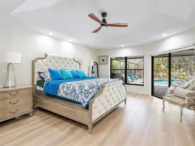 1041 Woodfall Ct, Weston, FL 33326