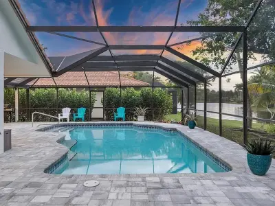 1041 Woodfall Ct, Weston, FL 33326