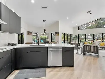 1041 Woodfall Ct, Weston, FL 33326