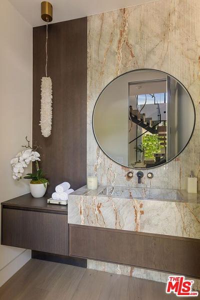 12700 Woodgreen St, Los Angeles, CA 90066