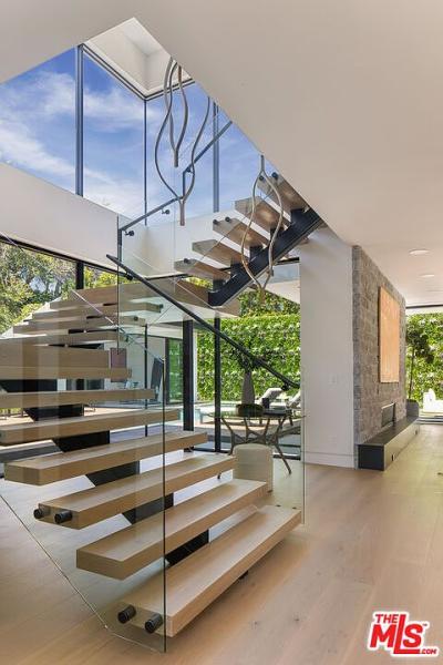 12700 Woodgreen St, Los Angeles, CA 90066