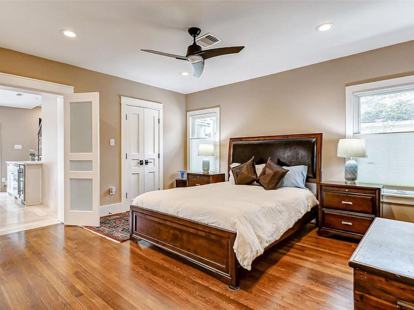 1420 Vassar St, Houston, TX 77006-23