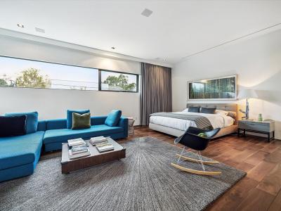 1529 Indiana St, Houston, TX 77006