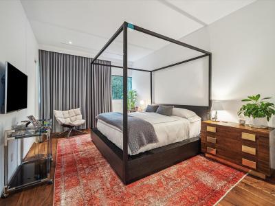 1529 Indiana St, Houston, TX 77006