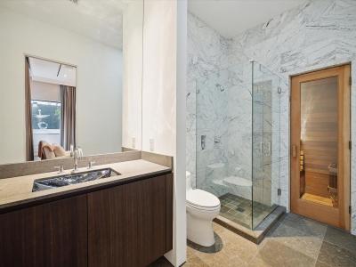 1529 Indiana St, Houston, TX 77006