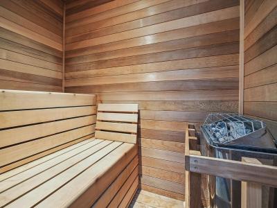 1529 Indiana St, Houston, TX 77006