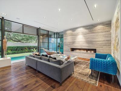 1529 Indiana St, Houston, TX 77006