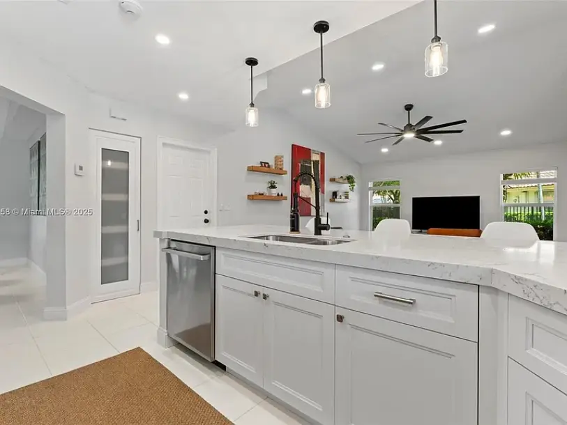 1720 Lakeshore Dr, Weston, FL 33326-34