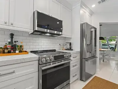 1720 Lakeshore Dr, Weston, FL 33326