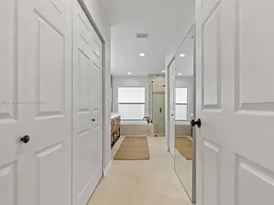 1720 Lakeshore Dr, Weston, FL 33326