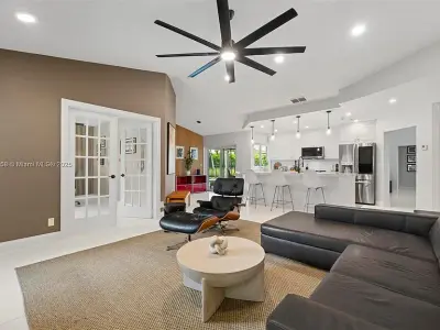 1720 Lakeshore Dr, Weston, FL 33326