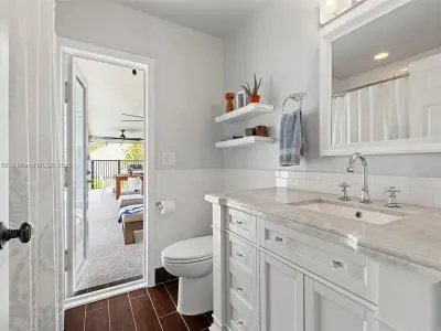 1720 Lakeshore Dr, Weston, FL 33326